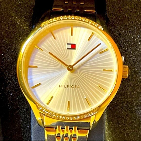 Tommy hilfiger silver Dial Women's Bracelet Wrist Watch Water Resistance Quartz - Picture 5 of 10